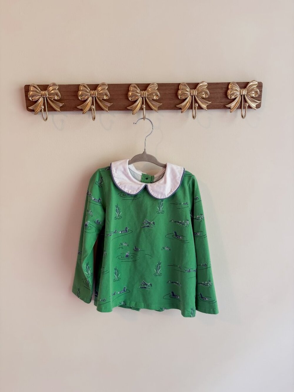 Shrimp and Grits Kids Size S (4-5T) Green Long Sleeve Shirt with White Collar